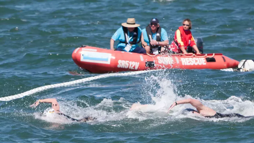 Freiwasserschwimmen 1 Freiwasserschwimmen (Open Water Swimming) bei den Weltmeisterschaften 2007 in Melbourne (St. Gilda)