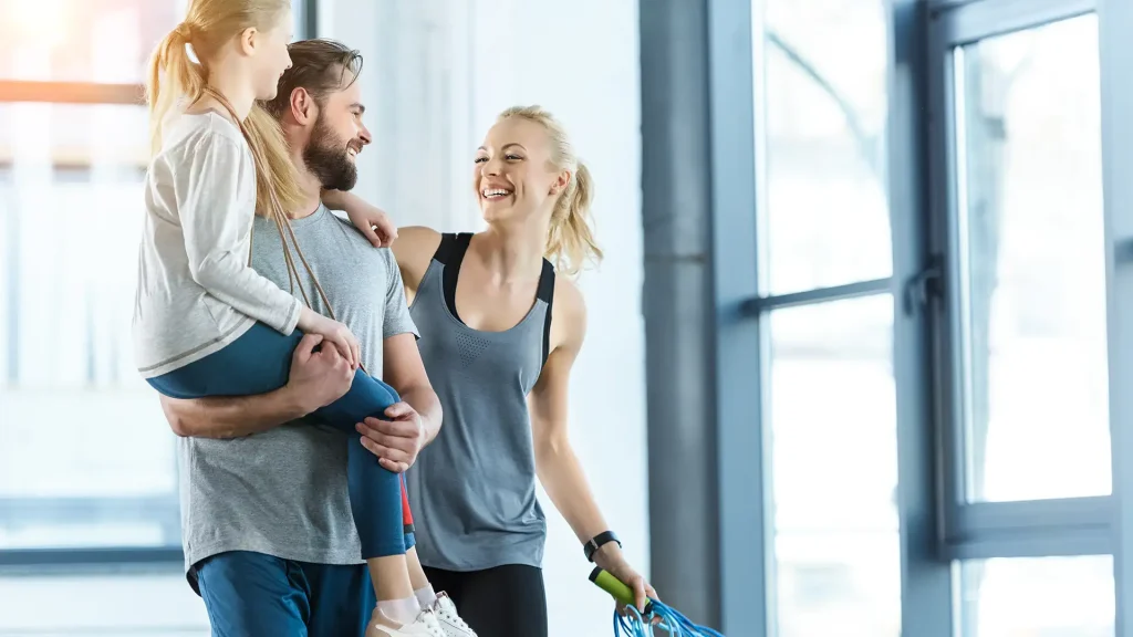 Familie beim Training